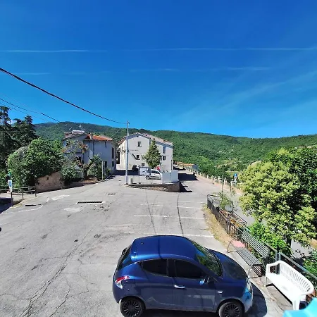 בית נופש Casa Maria - Vacation Serramonacesca