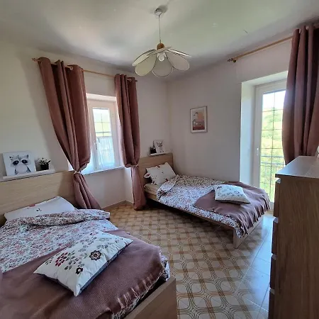 Casa Maria - Vacation בית נופש